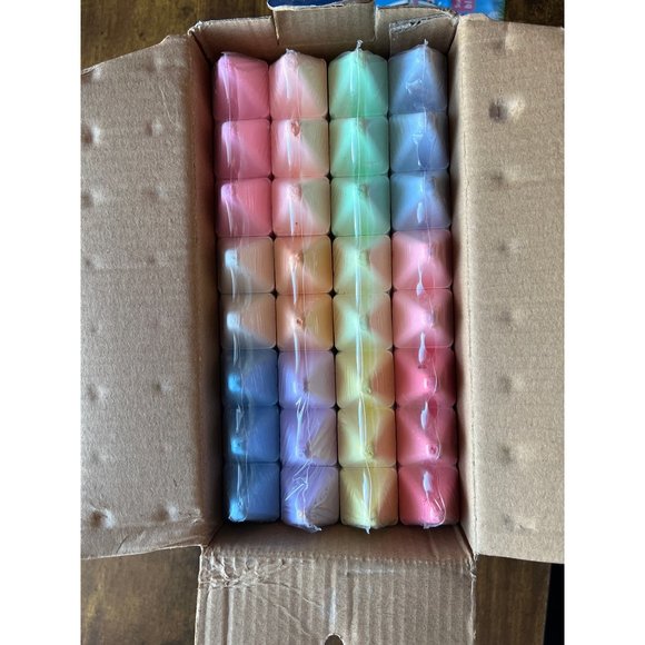 Sidewalk Chalk 32-Piece Set - Picture 9 of 13